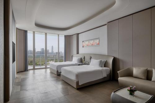 2 queen beds