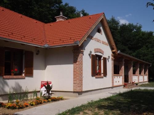  Göcsej-Gyöngye Vendégház in Kustánszeg