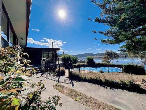 Peaceful house with great ocean & mountain view - Tap to explore photos