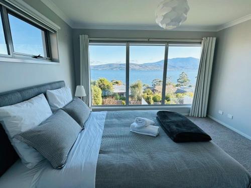 Seaside Chic Villa with Breathtaking Ocean Views