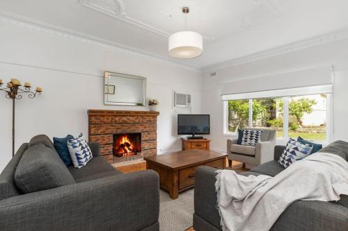 Getaway@Blairgowrie Sleeps 10 near beach & shops