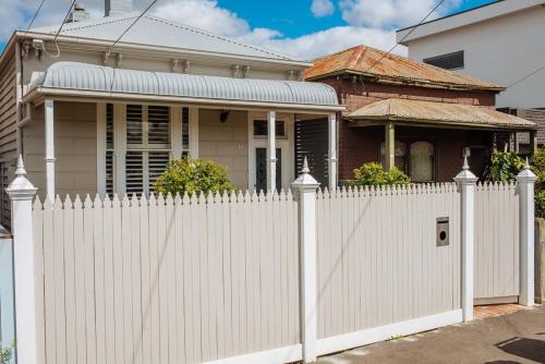 SENSATIONAL Renovated Cottage in Beautiful Seddon