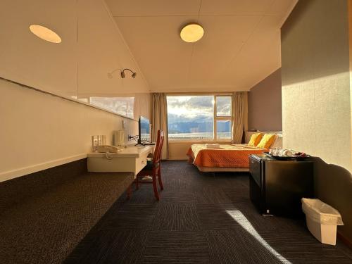 มานาปออูรี เลควิว มอเตอร์ อินน์ (Manapouri Lakeview Motor Inn) in มานาปัวริ