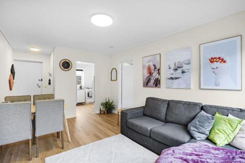 Homey 1 bdrm Thornbury Apt near restaurants+shops in ثورنبيري