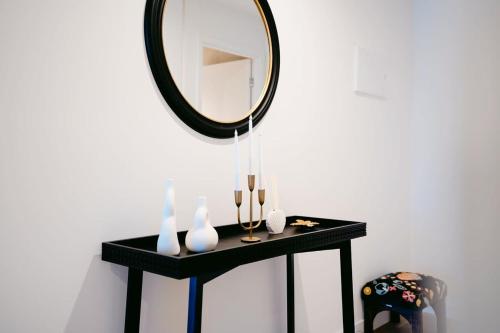 Cozy Nest in Prime Hawthorn w parking & pool in Hawthorn