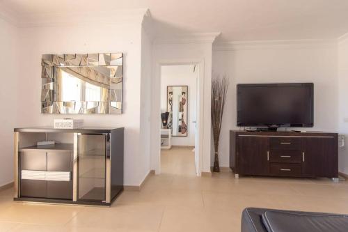 Bahia la Caleta 1 - Two Bed - image 2