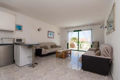Mare Verde 98 - Two Bed, Adeje (photo 3)