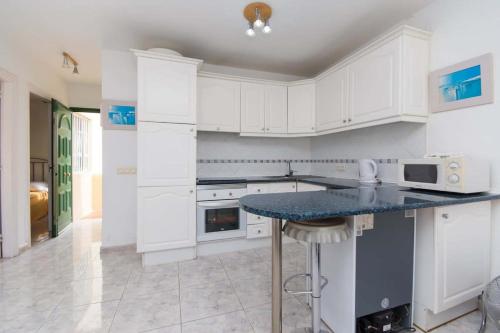 Mare Verde 98 - Two Bed, Adeje (photo 11)