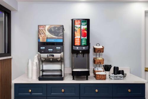 Super 8 by Wyndham Baltimore Northwest in Baltimore, USA