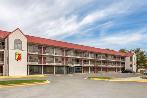 Super 8 by Wyndham Baltimore Northwest in Baltimore, USA