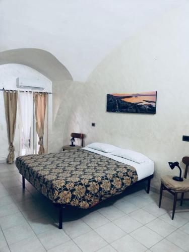 House Romantic, Naples
