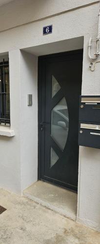 ทางเข้า, Appartement à proximité de toutes commodités (Appartement a proximite de toutes commodites) in รีฟซาลต์