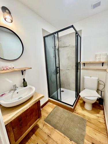 SKYLER VINTAGE APARTMENTS - image 3