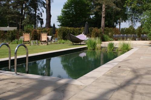 Foxhills - image 3