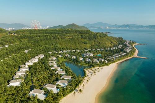 Nha Trang Marriott Resort & Spa, Hon Tre Island