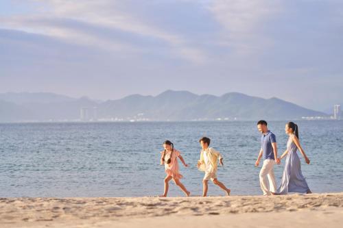 Nha Trang Marriott Resort & Spa, Hon Tre Island