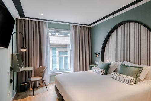 room detail thumbnail 0