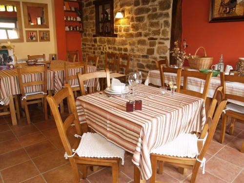 Restorāns, Hotel Rural Piedra Abierta in San Cebrián de Mudá