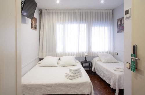 Barcelona City Street Hostal, Barcelona (fotografie 9)