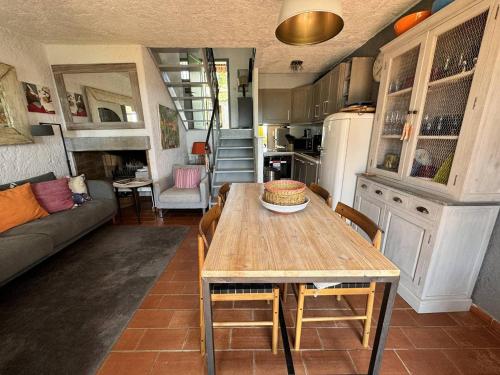 Mas 2 chambres avec vue mer, piscine, Wi-Fi - FR-1-726-10 in La Croix-Valmer