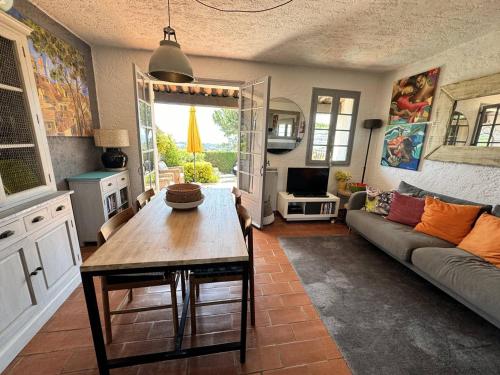 Mas 2 chambres avec vue mer, piscine, Wi-Fi - FR-1-726-10 in La Croix-Valmer