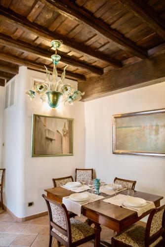 Trevi fountain apartment, Řím (fotografie 3)