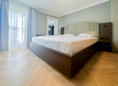 Hotel Elefant - image 4