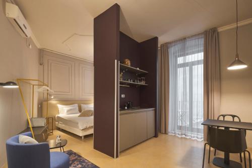 One-Bedroom Apartment image 2