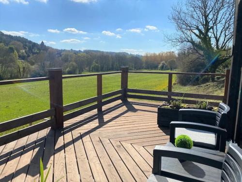 2 PRIVATE POOL with Stunning Views!! in มงติญัค