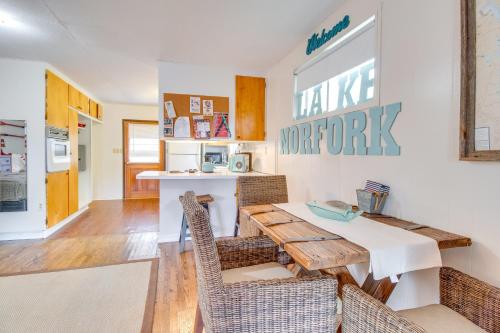 Cozy Elizabeth Studio with Deck Near Norfork Lake! detail