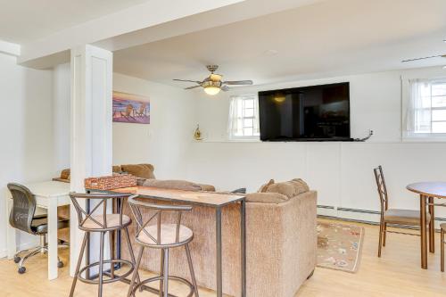 Milford Vacation Rental about 1 Block to Beach!