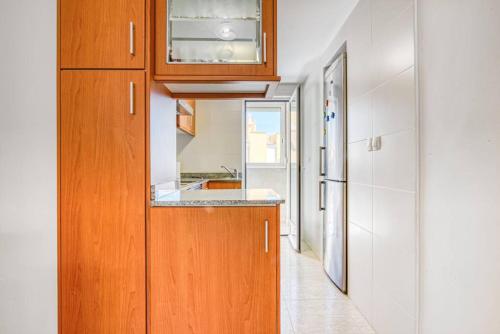 Apartment with beautiful views - image 3