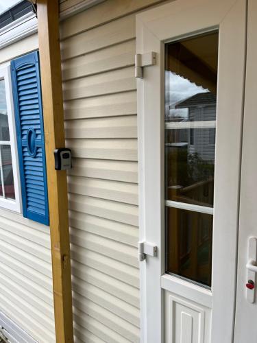 Mobile-home Camping 4 etoiles bord de mer in Ouistreham