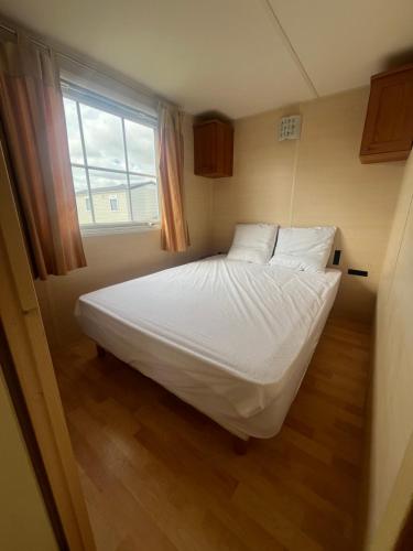 Mobile-home Camping 4 etoiles bord de mer in Ouistreham