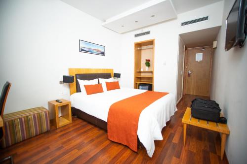 Standard Double Room image 1
