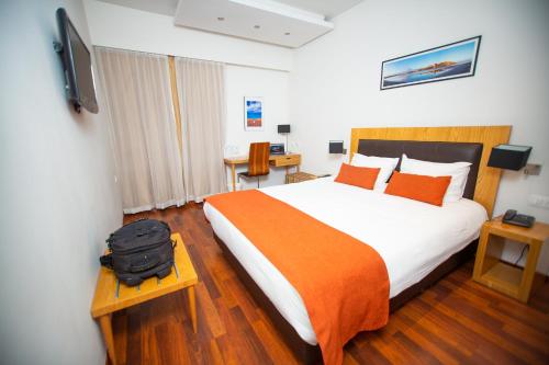 Standard Double Room image 2