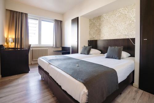 Hotel Ambassadeur - main image