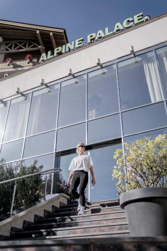 Hotel Alpine Palace - image 10