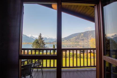View, Lake and Mountain View in Erlberg