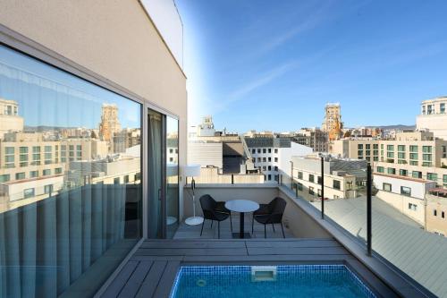 Catalonia Square 4* Sup