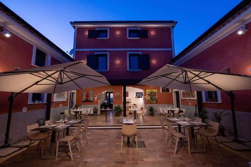 Taverna Ferrigno in 帕杜拉