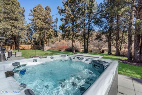 Juniper River Retreat in Tumalo