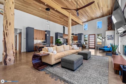 Juniper River Retreat in Tumalo