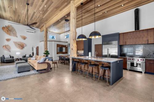Juniper River Retreat in Tumalo