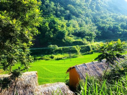 Pu Luong Riverside Lodge