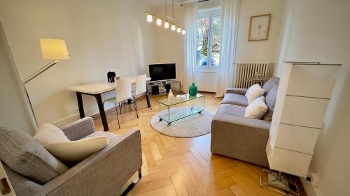 111 Stylish apartment in the city center quiet area