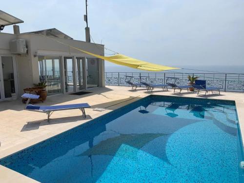 Charming Villa with Pool, Sea View in Zagora - Location, gîte - Zagora