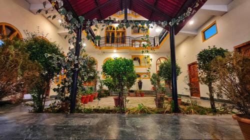 Exterior view, Hotel Surya International in Aleo