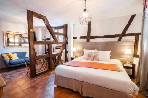 Les Suites La Cour St-Fulrad - Accommodation - Saint-Hippolyte