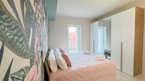 Seafront Modern Farmont Flamingo Suite